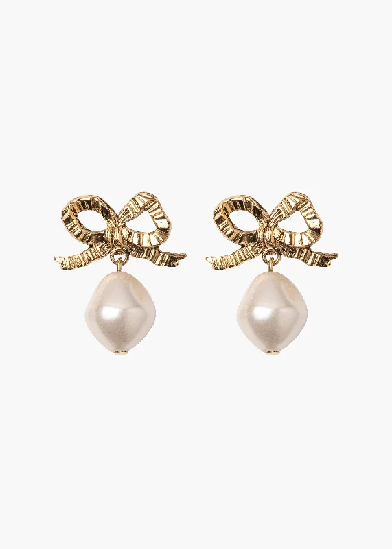 Ladies boho-inspired chain earrings -Khloe Earrings -- Pearl