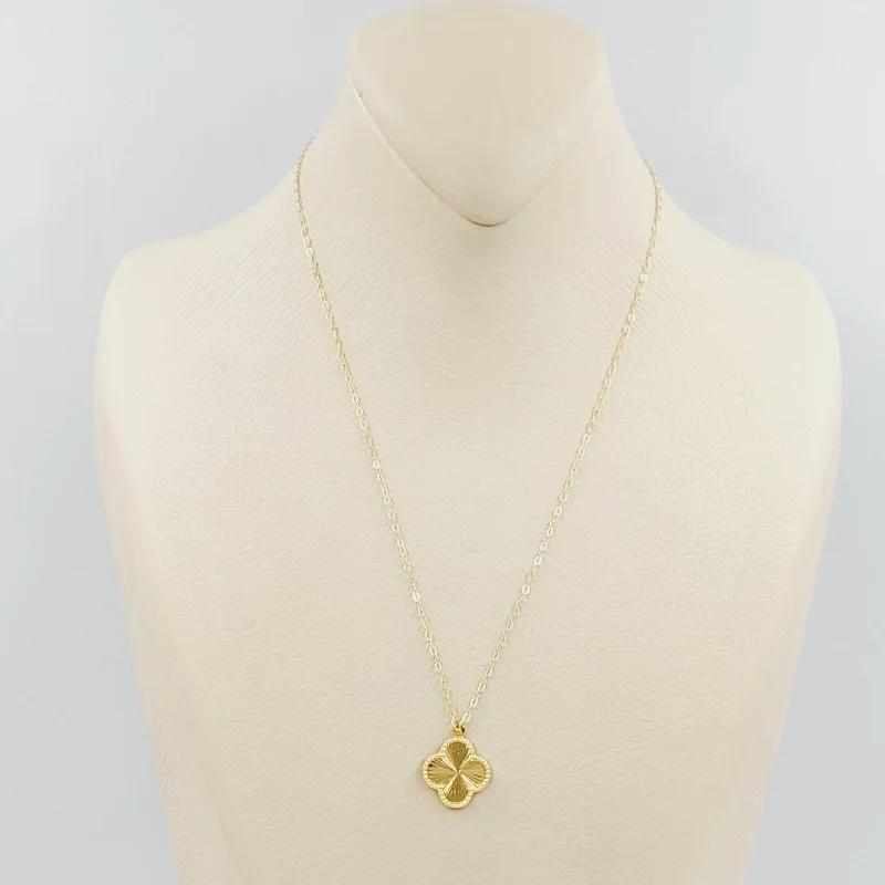 Ladies gold pendant necklaces -Clover Necklace