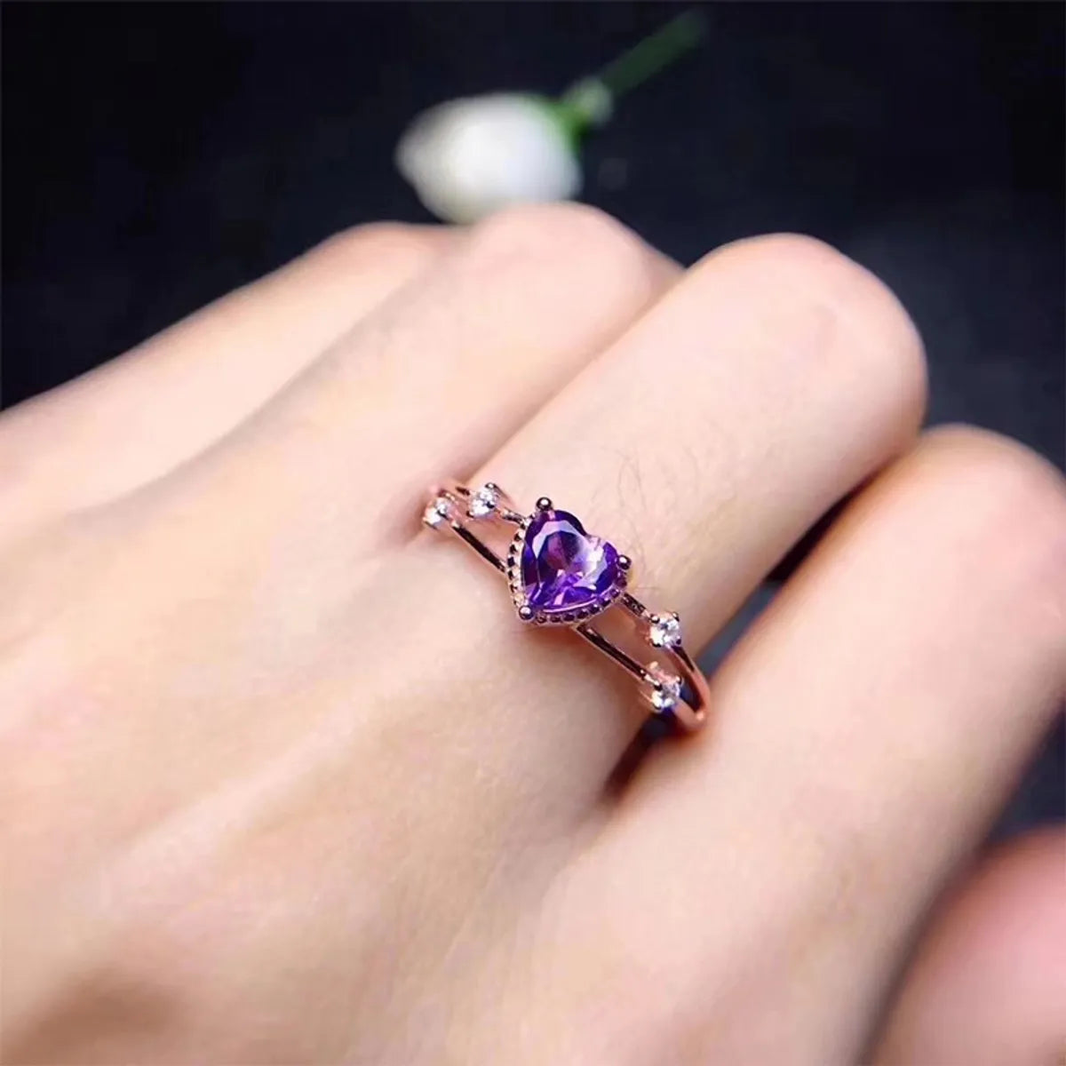 Ladies retro style ring -Fashion Heart Shape Copper Inlay Artificial Gemstones Rings 1 Piece