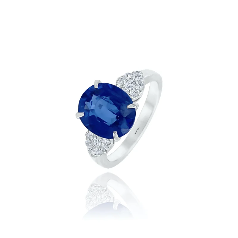 Ladies colorful stone ring -Oval sapphire & Diamonds "Eva" Ring