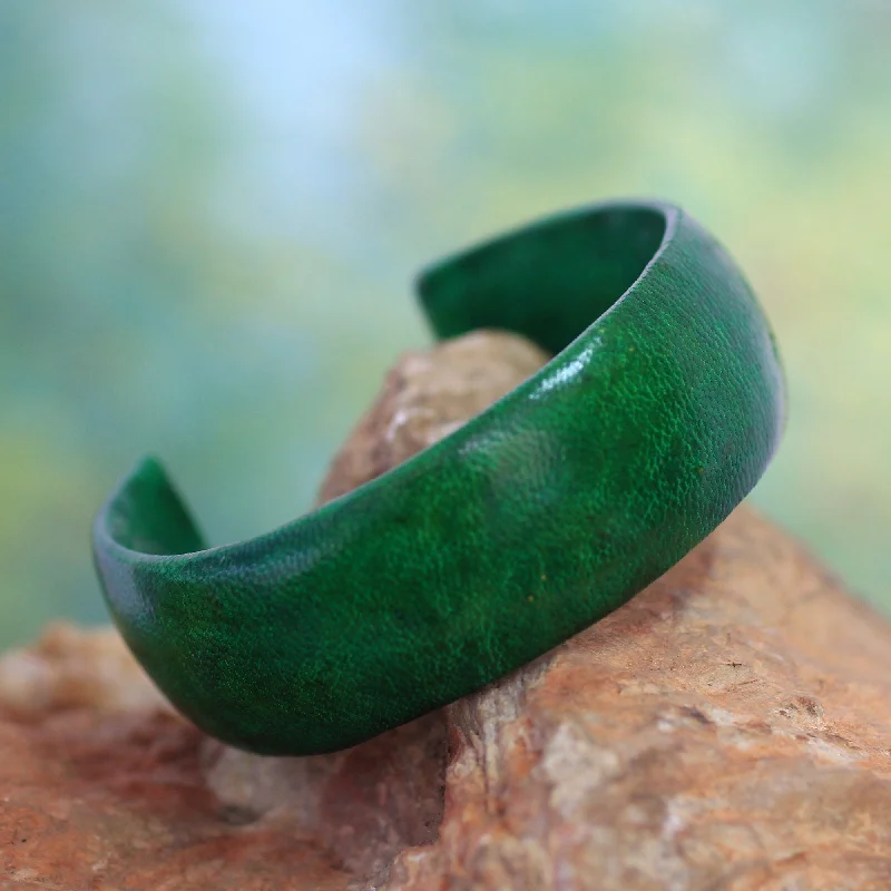 Simple gold cuff bracelets for women -Annula in Green Handcrafted Modern Leather Cuff Bracelet