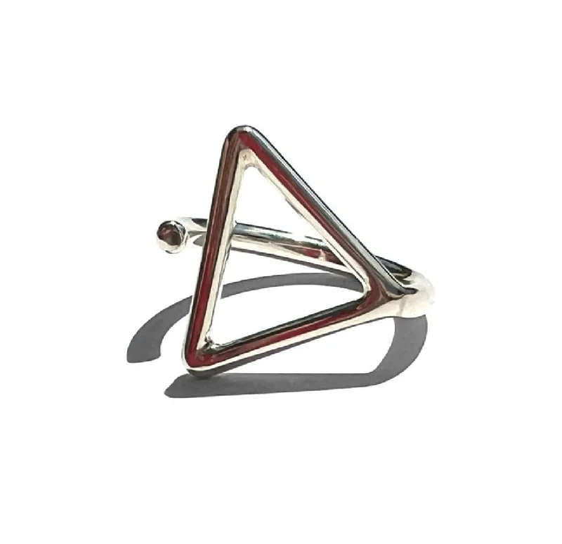 Ladies oval stone ring -MPR x NU/NUDE Triangle Ring